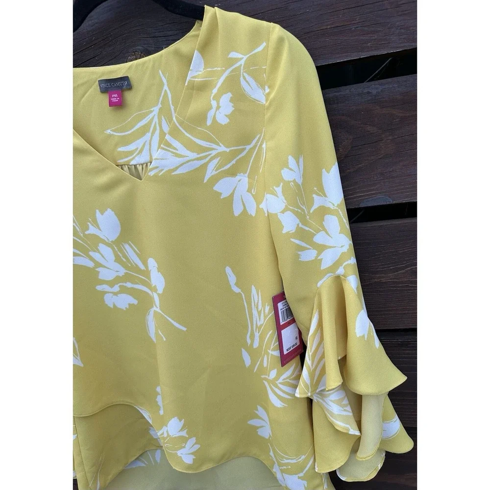 New Vince Camuto Women Floral Whisper Flutter  Boho Sleeve Blouse in Yellow XS P